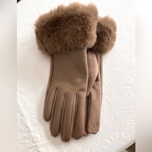 Buy 1 get 1 free, Gloves new with faux fur leather like material
Stretchy fabric